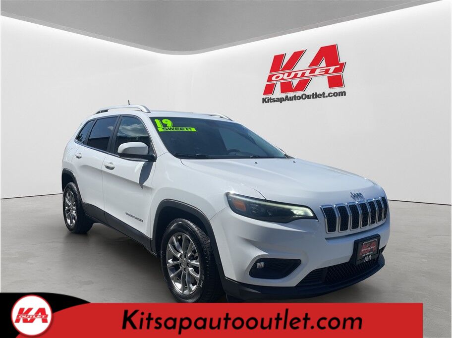 2019 Jeep Cherokee Latitude Plus Sport Utility 4D
