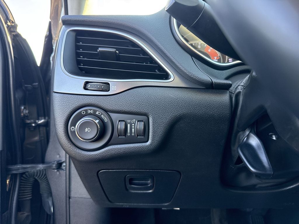 2019 Jeep Cherokee Latitude Plus Tucson AZ