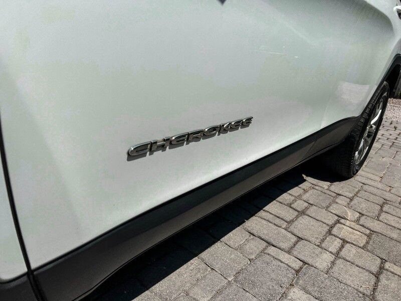 2019 Jeep Cherokee Latitude Plus Wilmington NC