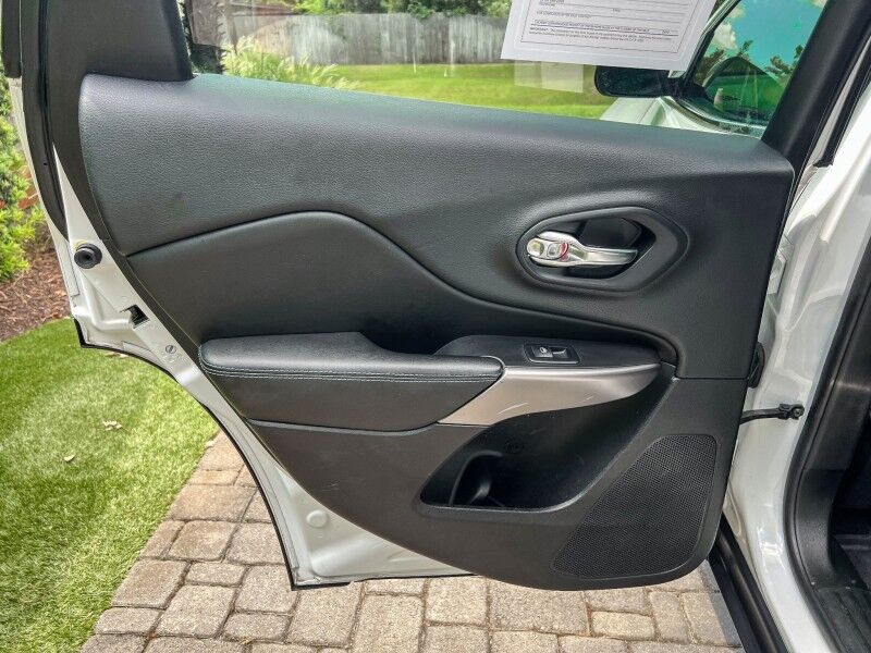 2019 Jeep Cherokee Latitude Plus Wilmington NC
