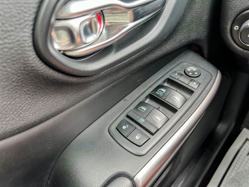 2019 Jeep Cherokee Latitude Plus Wilmington NC
