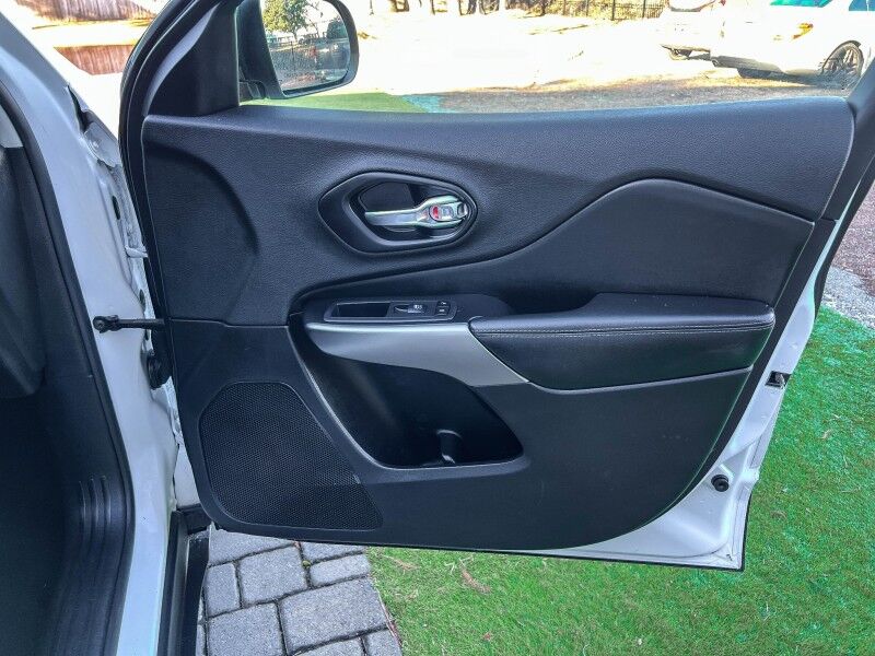 2019 Jeep Cherokee Latitude Plus Wilmington NC