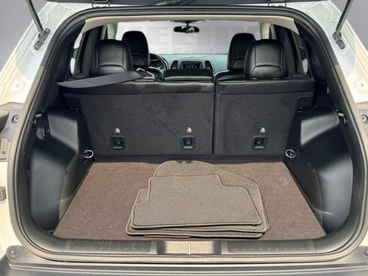 2019 Jeep Cherokee Latitude Plus Springfield VA