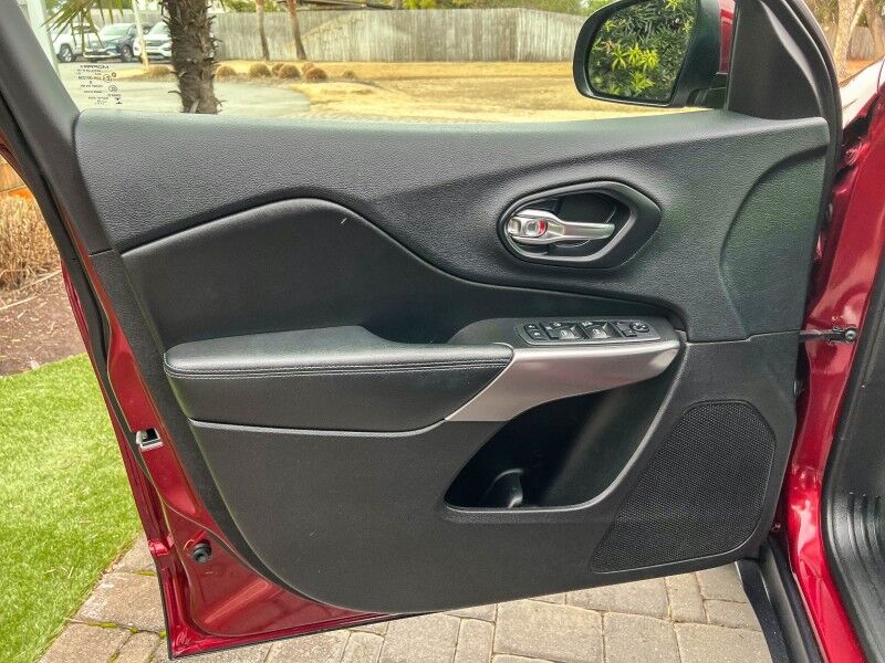 2019 Jeep Cherokee Latitude Wilmington NC