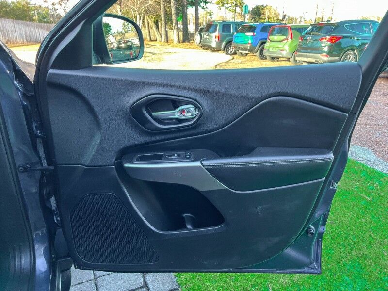 2019 Jeep Cherokee Latitude Wilmington NC