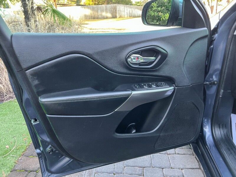 2019 Jeep Cherokee Latitude Wilmington NC