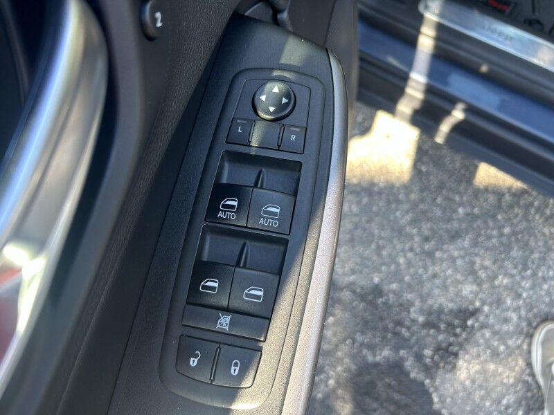 2019 Jeep Cherokee Limited - 1 OWNER - WELL MAINTAINED - LEATHER - SUNROOF Webster MA
