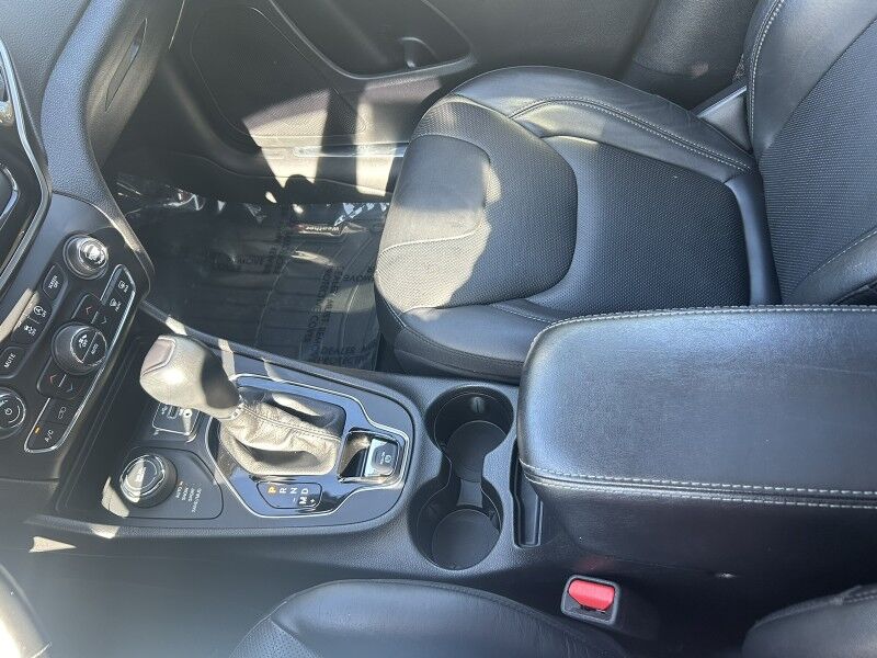2019 Jeep Cherokee Limited - 1 OWNER - WELL MAINTAINED - LEATHER - SUNROOF Webster MA