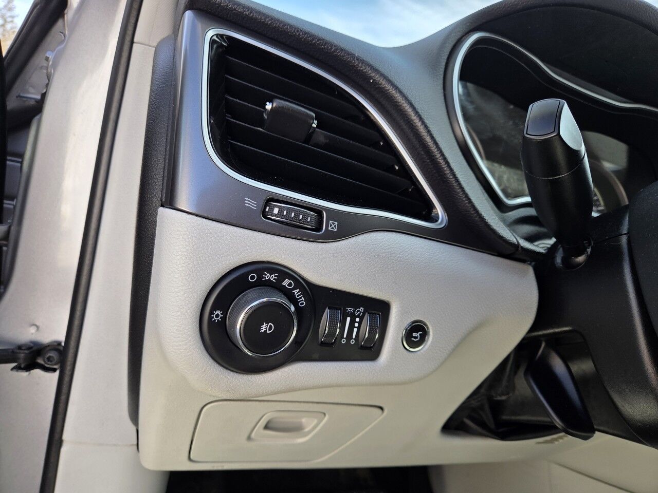 2019 Jeep Cherokee Limited Charlton MA