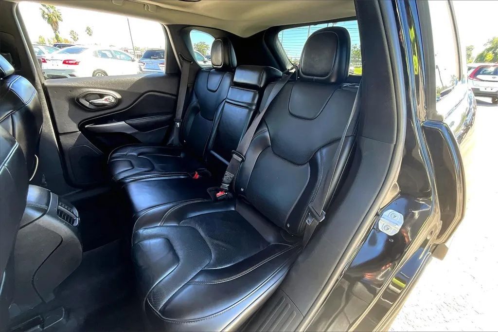 2019 Jeep Cherokee Limited Sport Utility 4D Maitland FL