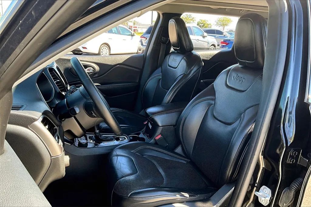 2019 Jeep Cherokee Limited Sport Utility 4D Maitland FL