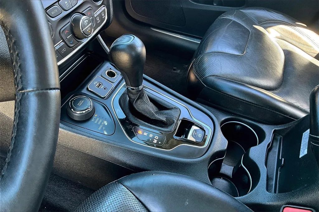 2019 Jeep Cherokee Limited Sport Utility 4D Maitland FL