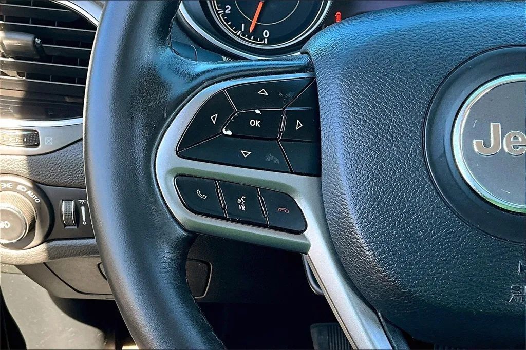 2019 Jeep Cherokee Limited Sport Utility 4D Maitland FL