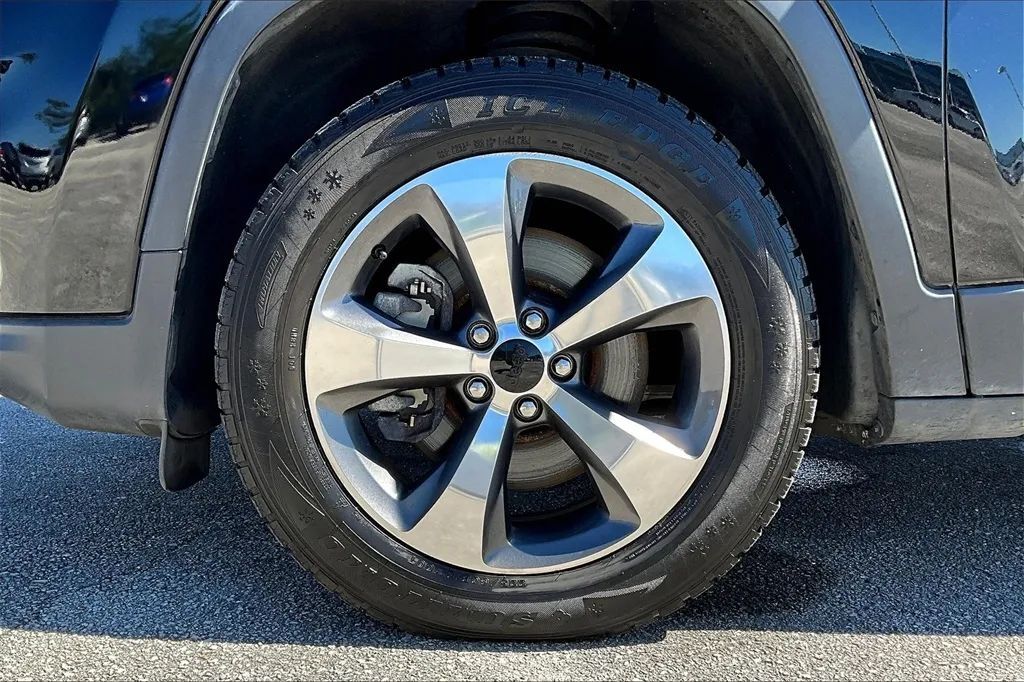 2019 Jeep Cherokee Limited Sport Utility 4D Maitland FL