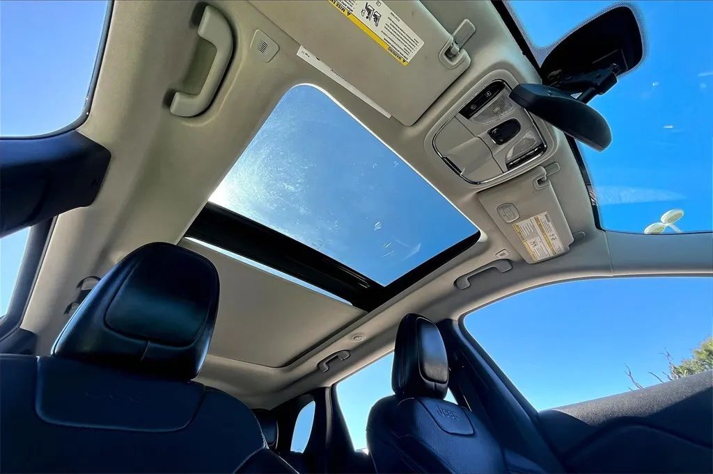 2019 Jeep Cherokee Limited Sport Utility 4D Maitland FL