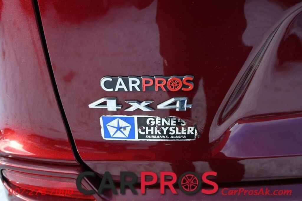 2019 Jeep Cherokee Overland - 4X4 - Technology Pkg - Heated & Cooled Leather Seats - Heated Steering Wheel - 2nd Row Heated Seats - Remote Start - Apple CarPlay - Android Auto - Adapative Cruise Control - Panoramic Sunroof - Tow Pkg Anchorage AK