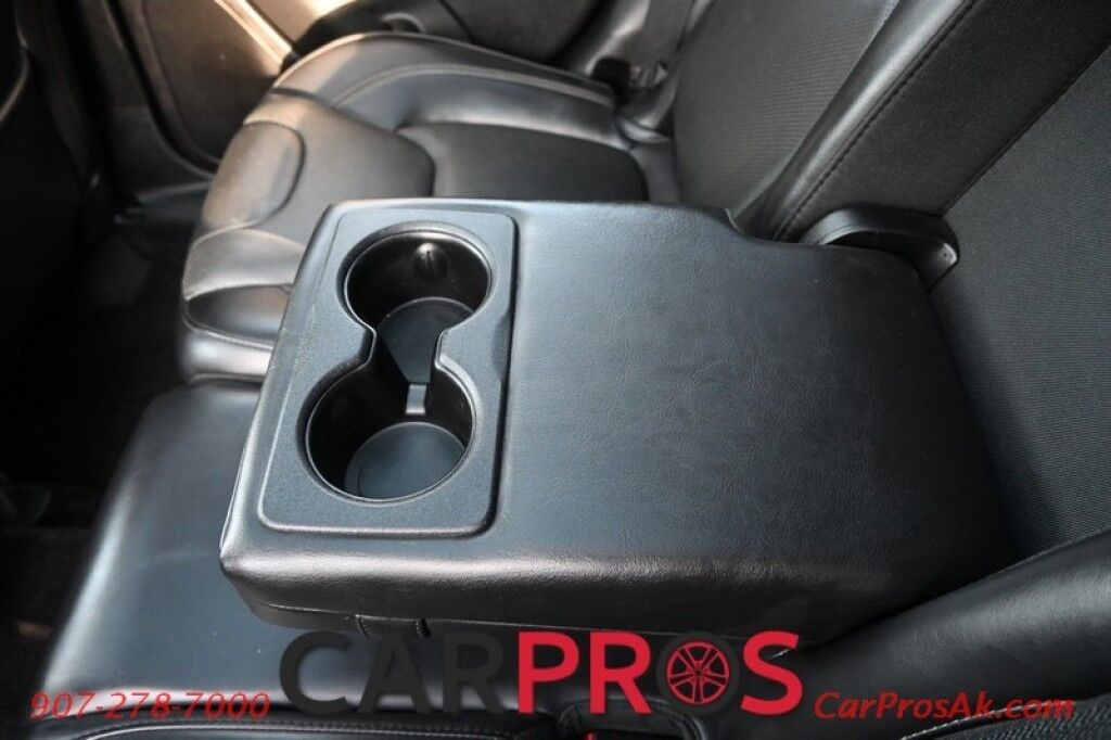 2019 Jeep Cherokee Overland - 4X4 - Technology Pkg - Heated & Cooled Leather Seats - Heated Steering Wheel - 2nd Row Heated Seats - Remote Start - Apple CarPlay - Android Auto - Adapative Cruise Control - Panoramic Sunroof - Tow Pkg Anchorage AK