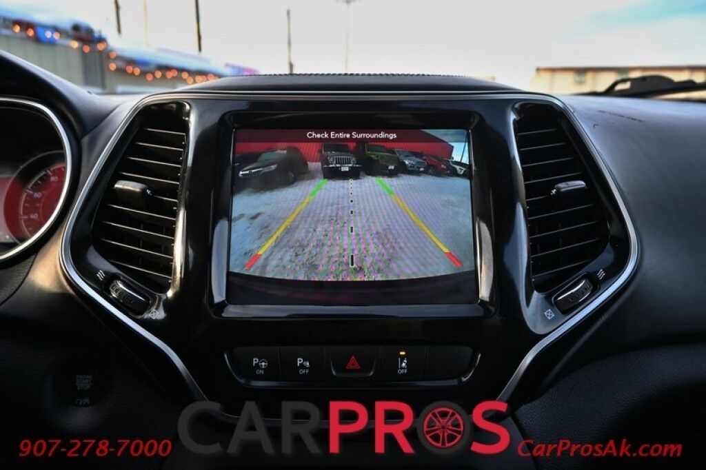 2019 Jeep Cherokee Overland - 4X4 - Technology Pkg - Heated & Cooled Leather Seats - Heated Steering Wheel - 2nd Row Heated Seats - Remote Start - Apple CarPlay - Android Auto - Adapative Cruise Control - Panoramic Sunroof - Tow Pkg Anchorage AK