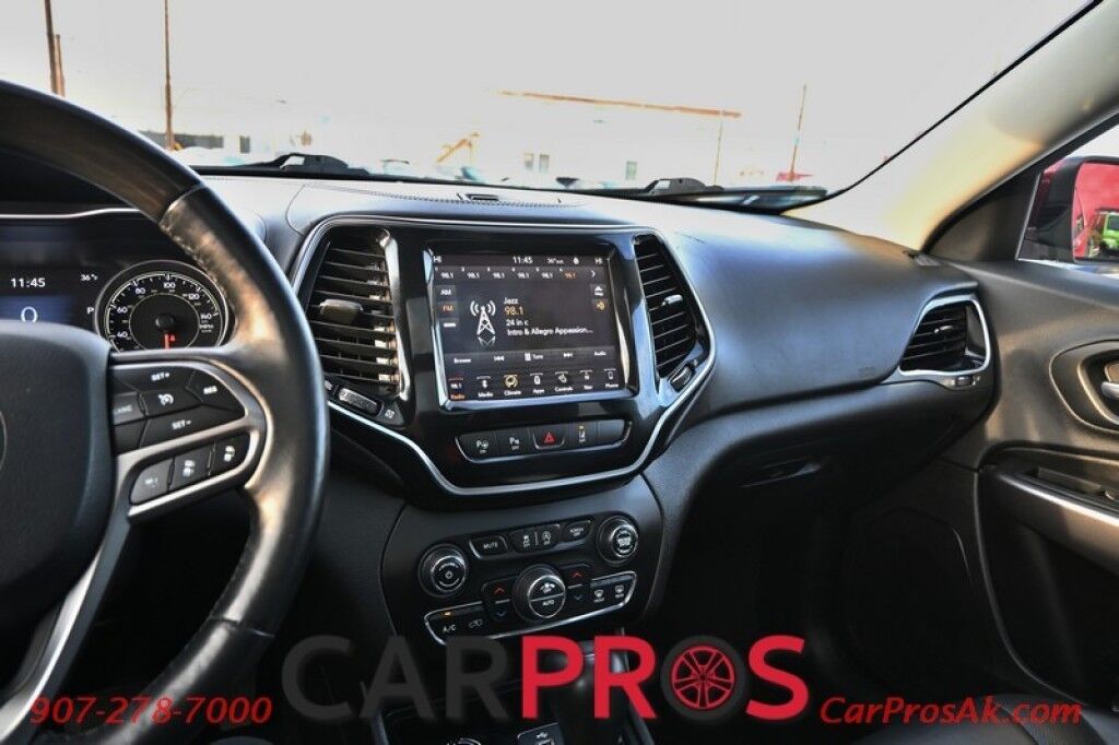 2019 Jeep Cherokee Overland - 4X4 - Technology Pkg - Heated & Cooled Leather Seats - Heated Steering Wheel - 2nd Row Heated Seats - Remote Start - Apple CarPlay - Android Auto - Adapative Cruise Control - Panoramic Sunroof - Tow Pkg Anchorage AK