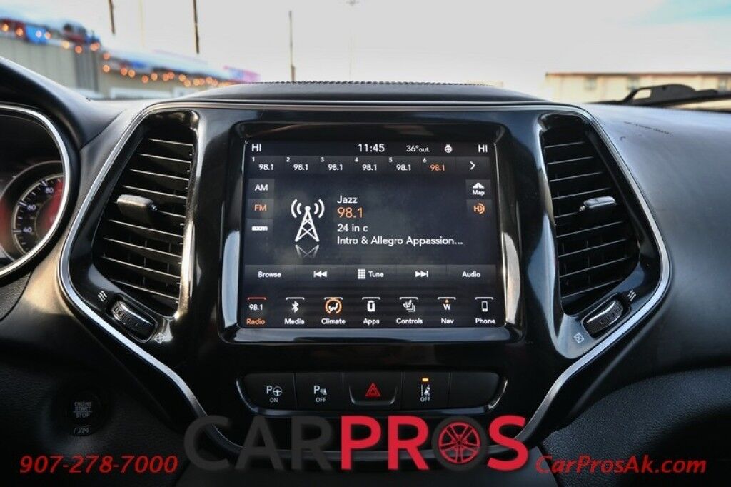 2019 Jeep Cherokee Overland - 4X4 - Technology Pkg - Heated & Cooled Leather Seats - Heated Steering Wheel - 2nd Row Heated Seats - Remote Start - Apple CarPlay - Android Auto - Adapative Cruise Control - Panoramic Sunroof - Tow Pkg Anchorage AK