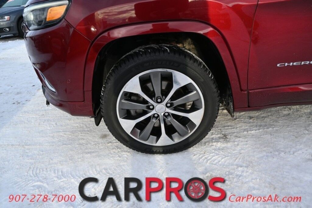 2019 Jeep Cherokee Overland - 4X4 - Technology Pkg - Heated & Cooled Leather Seats - Heated Steering Wheel - 2nd Row Heated Seats - Remote Start - Apple CarPlay - Android Auto - Adapative Cruise Control - Panoramic Sunroof - Tow Pkg Anchorage AK