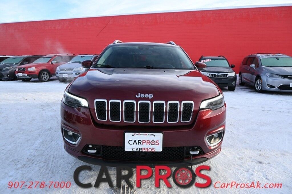 2019 Jeep Cherokee Overland - 4X4 - Technology Pkg - Heated & Cooled Leather Seats - Heated Steering Wheel - 2nd Row Heated Seats - Remote Start - Apple CarPlay - Android Auto - Adapative Cruise Control - Panoramic Sunroof - Tow Pkg