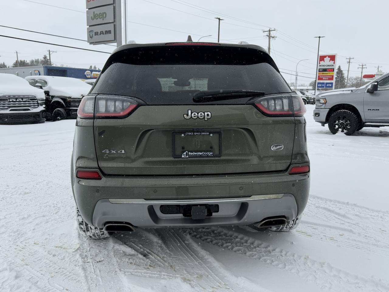 2019 Jeep Cherokee Overland 4x4 | V6 Pentastar | Leather | Heated Vented Seats | Pano Sunroof | NAV | Remote Start Redwater AB
