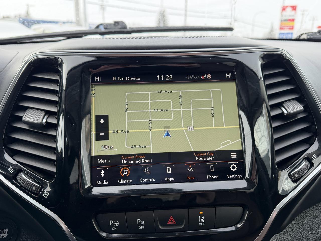 2019 Jeep Cherokee Overland 4x4 | V6 Pentastar | Leather | Heated Vented Seats | Pano Sunroof | NAV | Remote Start Redwater AB