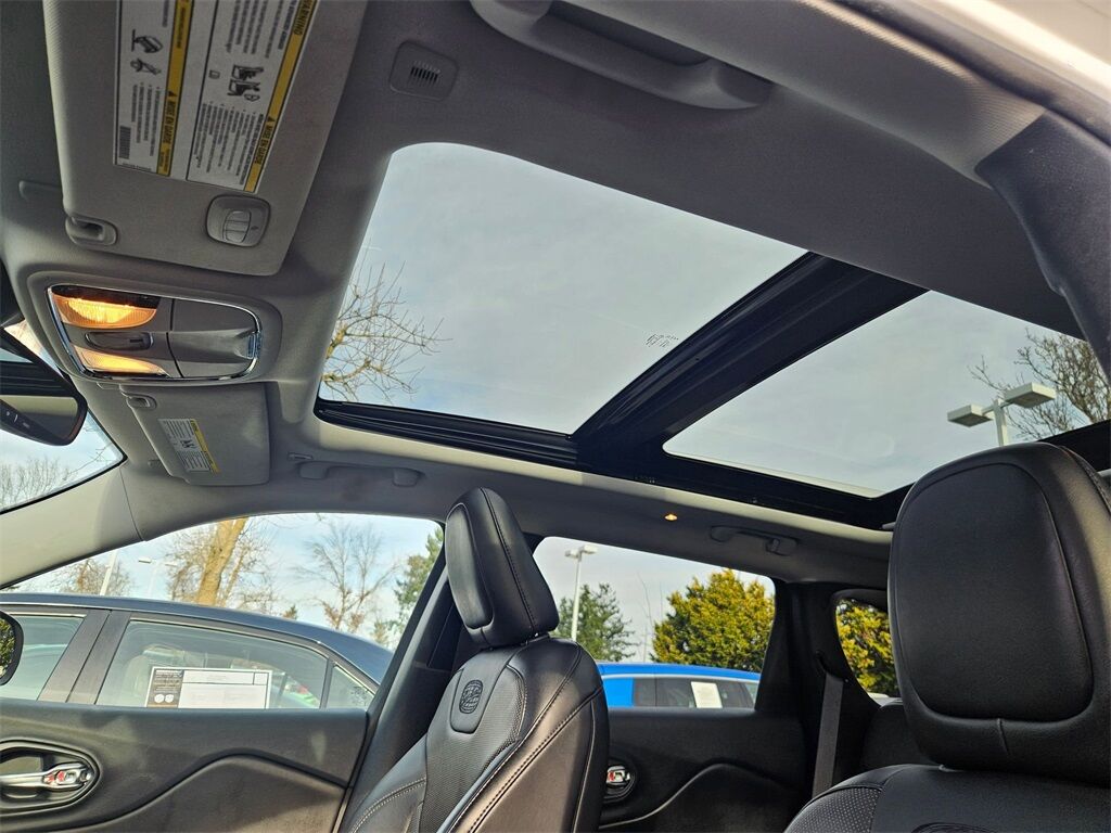 2019 Jeep Cherokee Overland Gresham OR