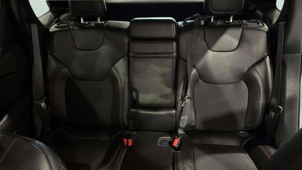 2019 Jeep Cherokee Trailhawk photo 12