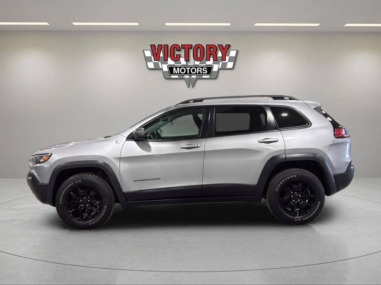 2019 Jeep Cherokee Trailhawk 4x4 4dr SUV Lake Orion MI