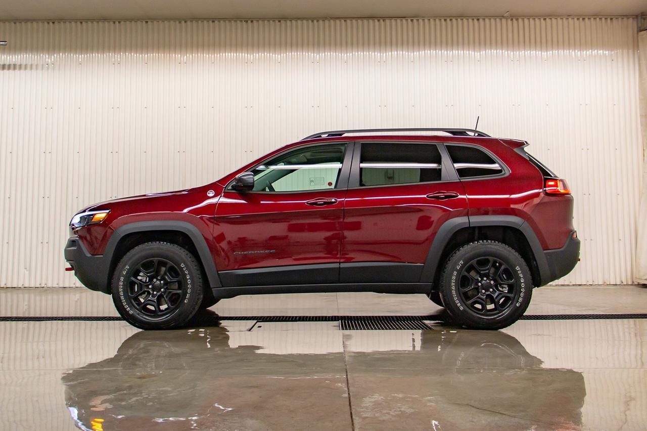 2019 Jeep Cherokee Trailhawk Elite Red Deer AB