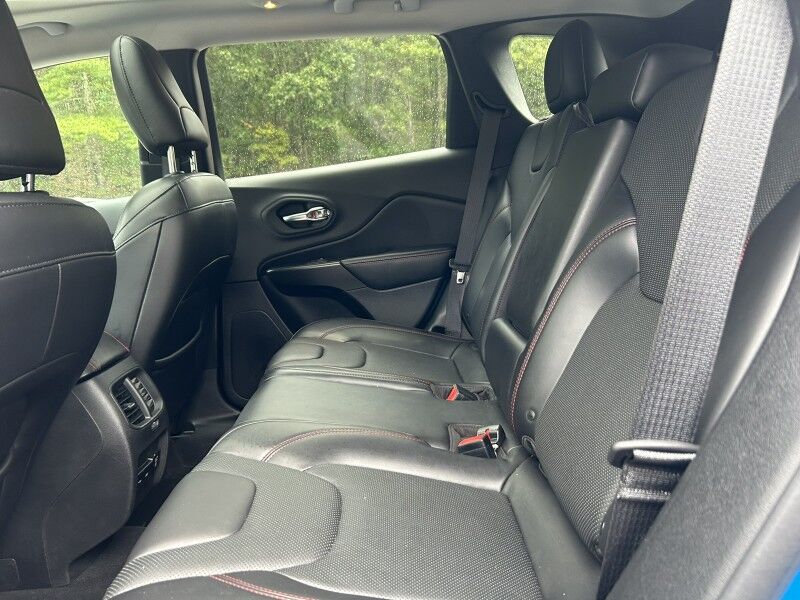 2019 Jeep Cherokee Trailhawk Elite Whitinsville MA