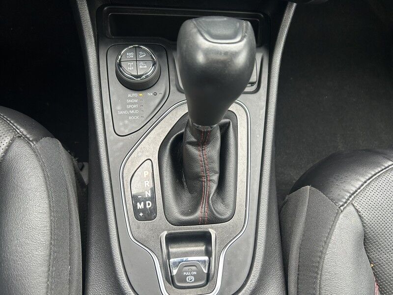 2019 Jeep Cherokee Trailhawk Elite Whitinsville MA