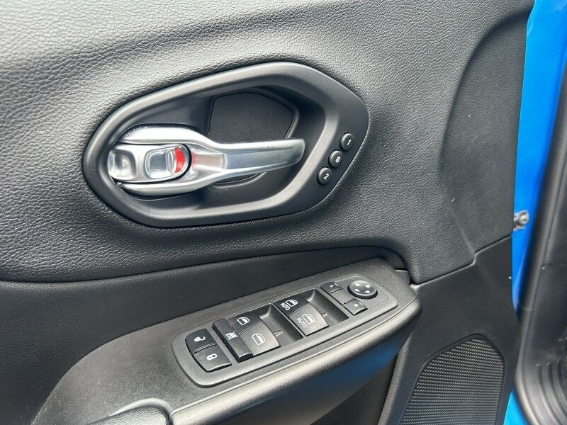 2019 Jeep Cherokee Trailhawk Elite Whitinsville MA