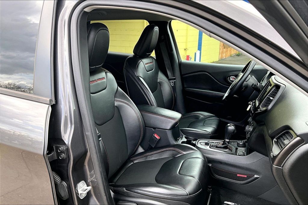 2019 Jeep Cherokee Trailhawk OR