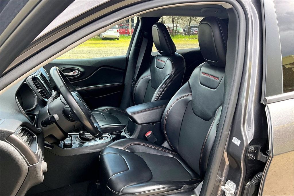 2019 Jeep Cherokee Trailhawk OR