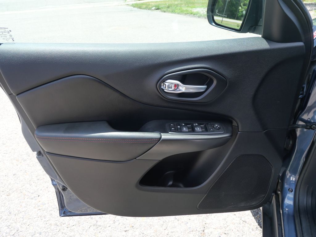 2019 Jeep Cherokee Trailhawk Mt Pleasant MI
