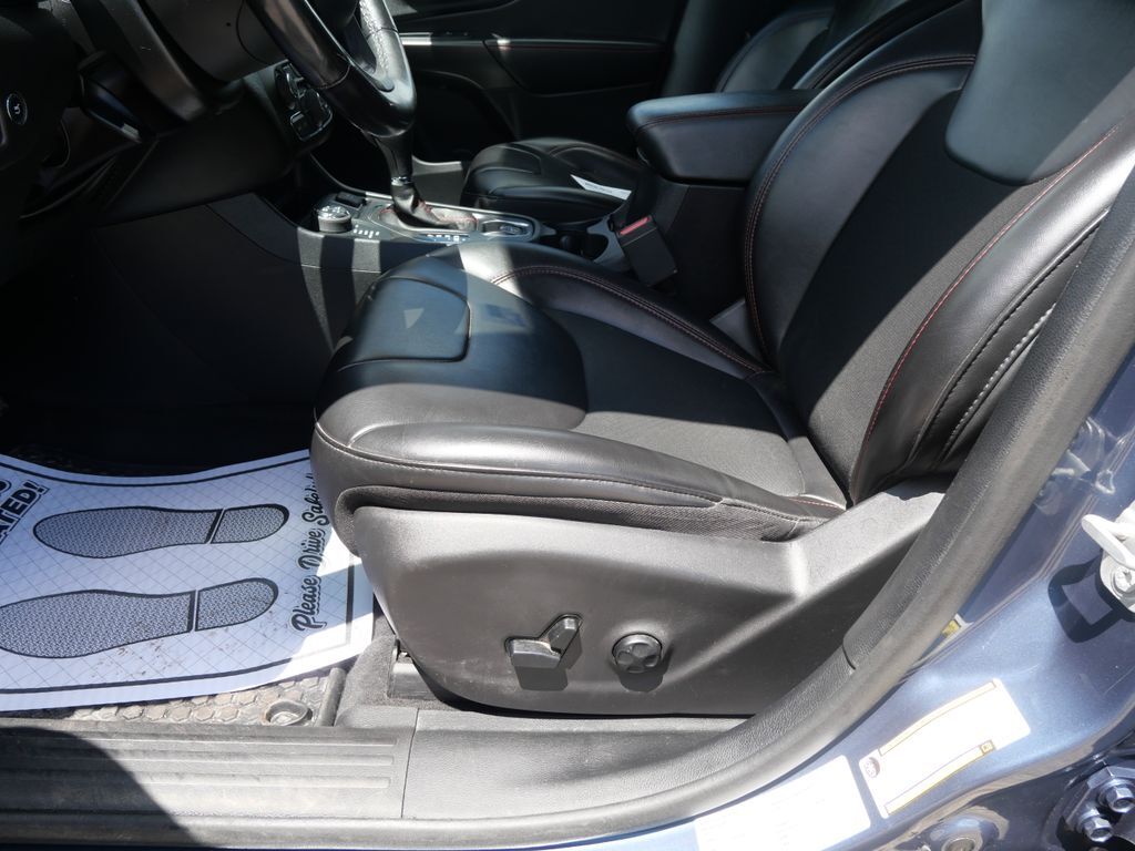 2019 Jeep Cherokee Trailhawk Mt Pleasant MI