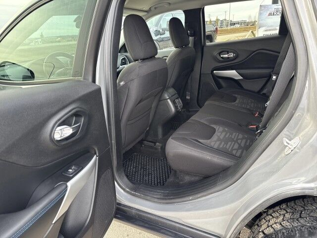 2019 Jeep Cherokee Upland Whitecourt AB