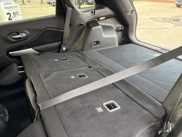 2019 Jeep Cherokee Upland Whitecourt AB