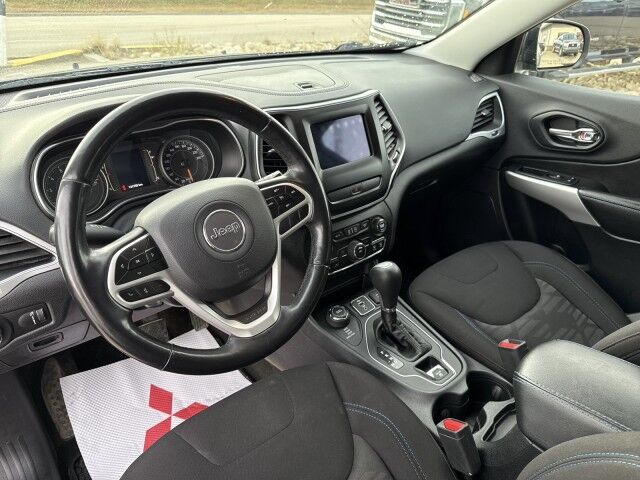 2019 Jeep Cherokee Upland Whitecourt AB