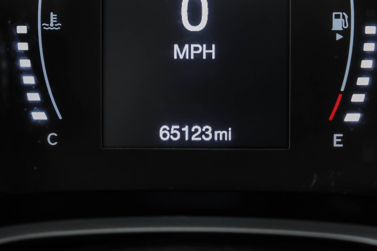 2019 Jeep Compass LATITUDE AUTOMATIC LEATHER/CLOTH SEATS REAR CAMERA KEYLESS START BLUETOOTH Carrollton TX