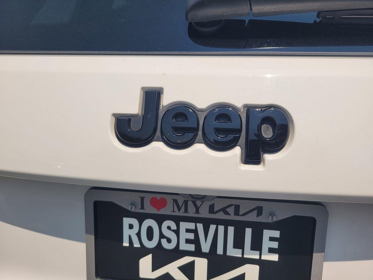 2019 Jeep GRAND CHEROKEE ALTITUDE Roseville CA