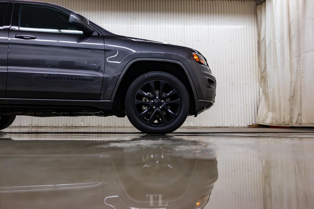 2019 Jeep Grand Cherokee 4x4 Altitude Leather Nav BCam Red Deer AB