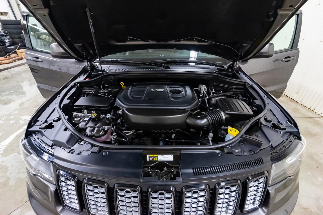 2019 Jeep Grand Cherokee 4x4 Altitude Leather Nav BCam Red Deer AB