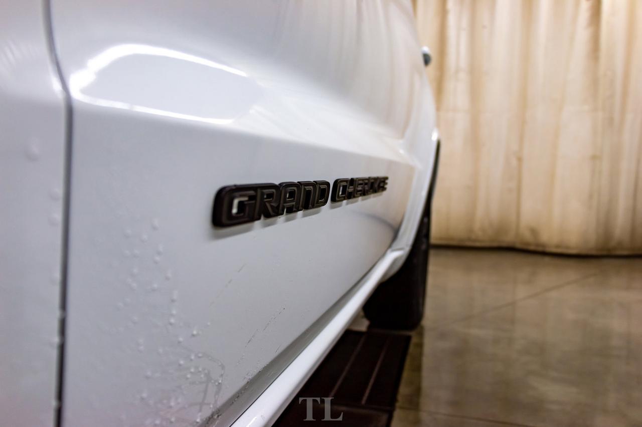 2019 Jeep Grand Cherokee 4x4 Altitude Leather Nav BCam Red Deer AB