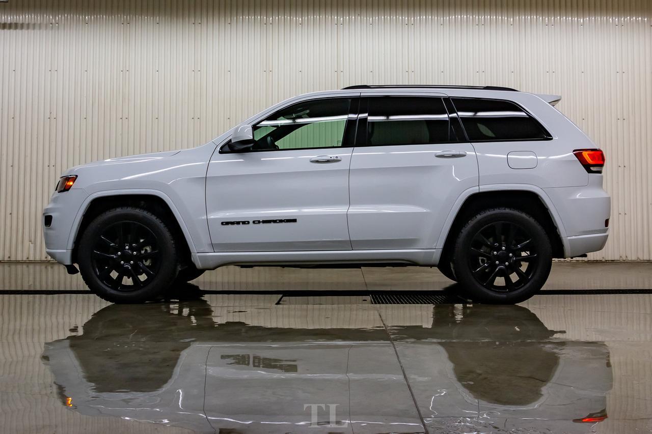 2019 Jeep Grand Cherokee 4x4 Altitude Leather Nav BCam Red Deer AB