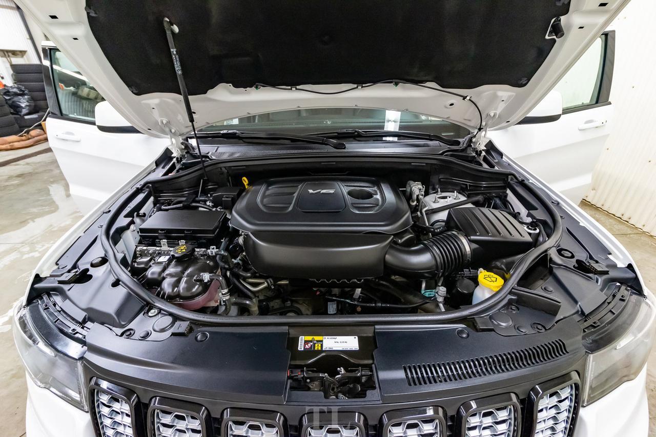 2019 Jeep Grand Cherokee 4x4 Altitude Leather Nav BCam Red Deer AB