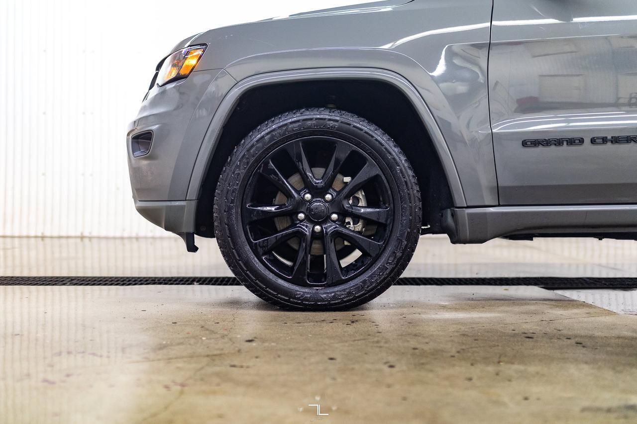 2019 Jeep Grand Cherokee 4x4 Altitude Leather Nav BCam Red Deer AB